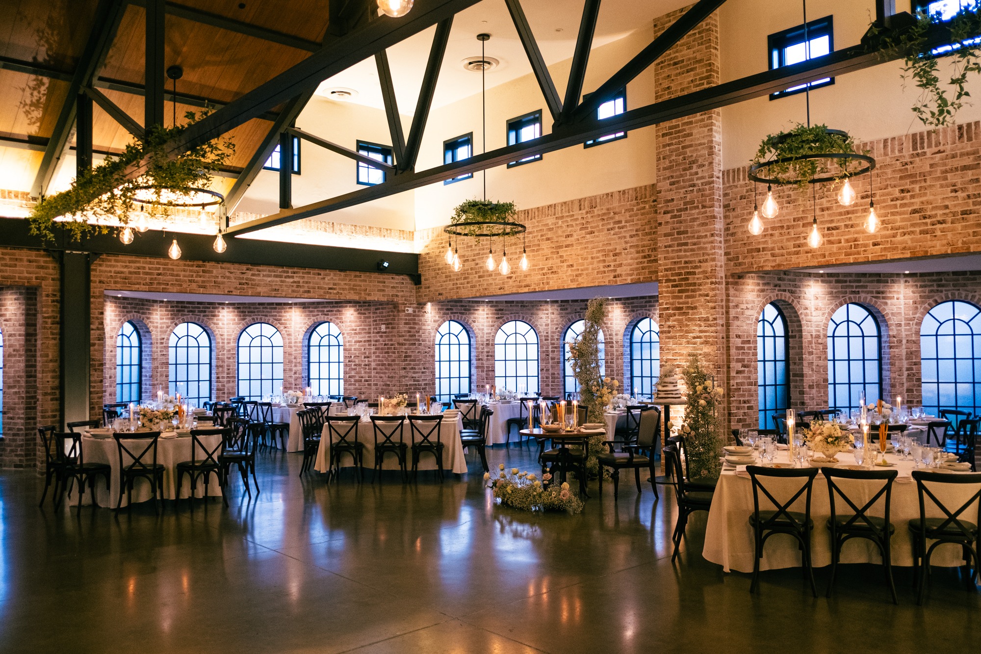 Florentine-Courtyard-Perona-Farms-Wedding